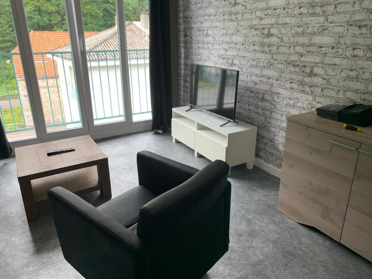 Appartement Tout Confort Dans Une Residence Calme Givet Εξωτερικό φωτογραφία