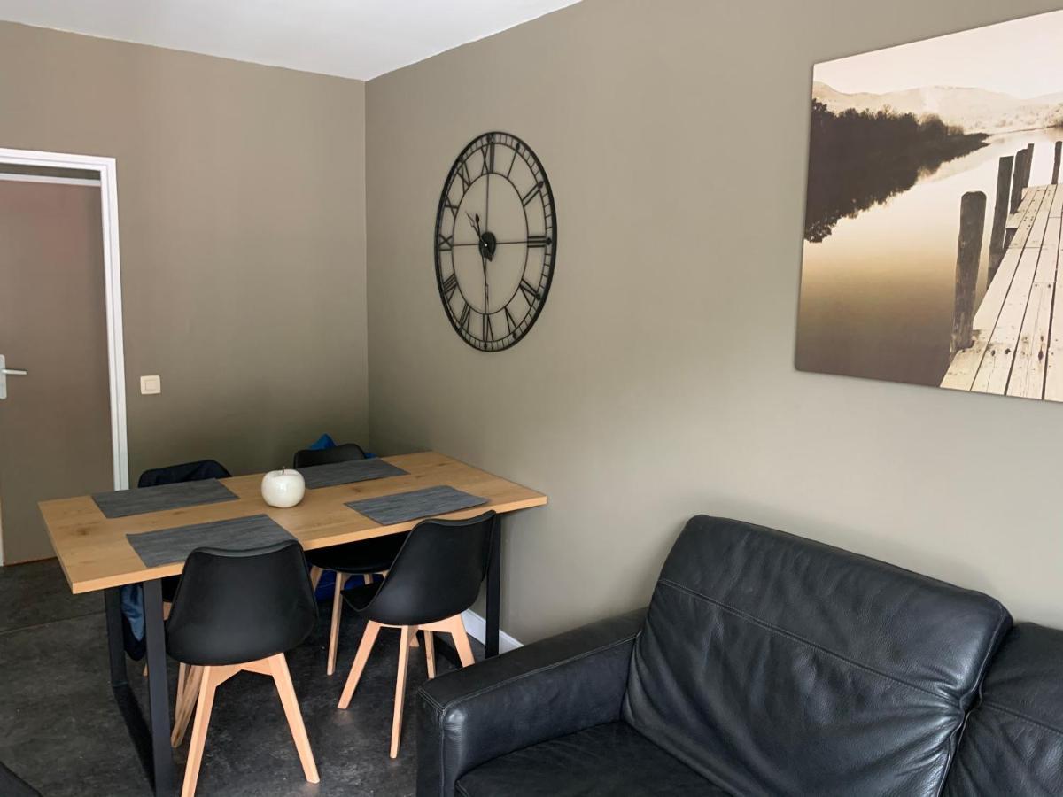Appartement Tout Confort Dans Une Residence Calme Givet Εξωτερικό φωτογραφία